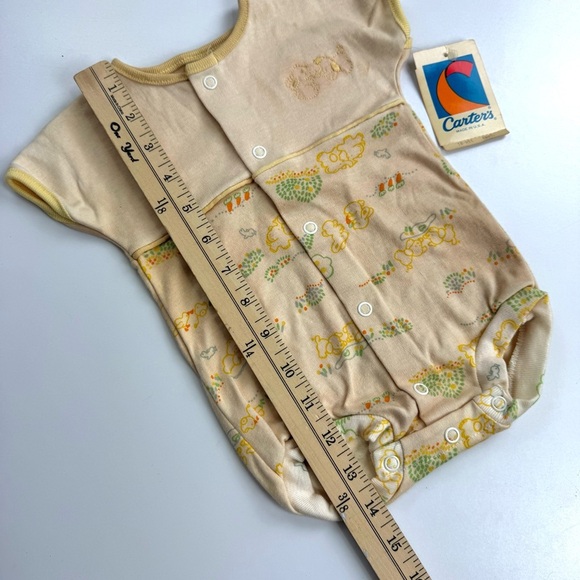 Vintage 80s USA Carters Sz 6M Onesie Romper NWT Beige Bunnies w/ Carrots Neutral - Picture 8 of 9